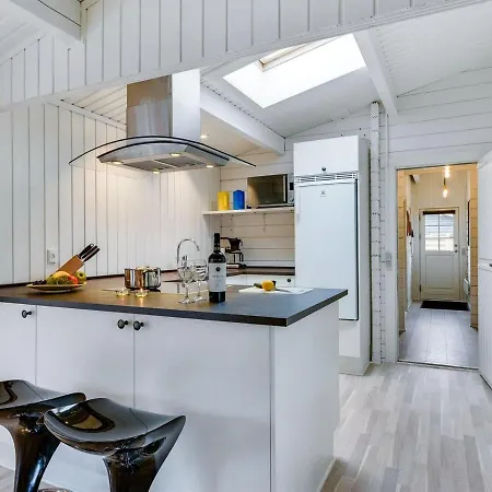 Hardina - 300m From The Sea In Funen By Interhome