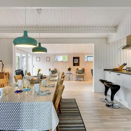 Hardina - 300m From The Sea In Funen By Interhome Martofte